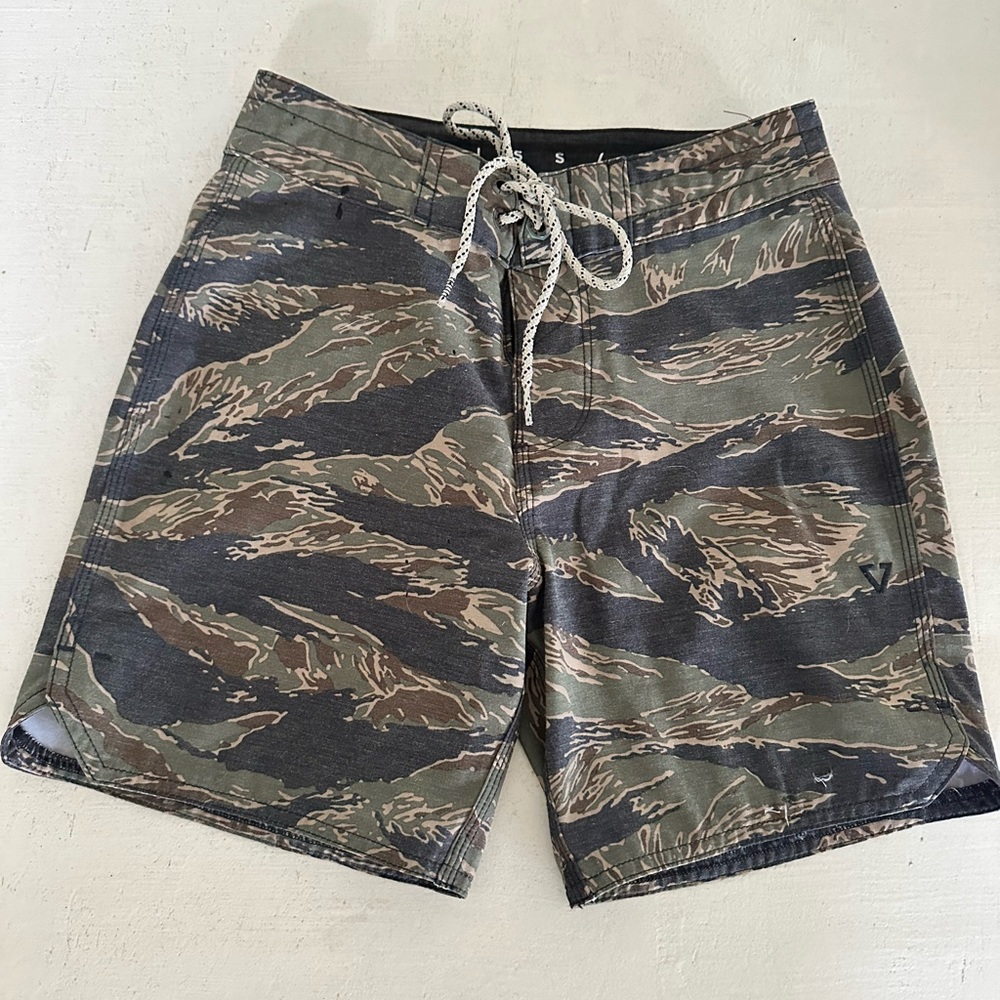 Boys Camo Size 23